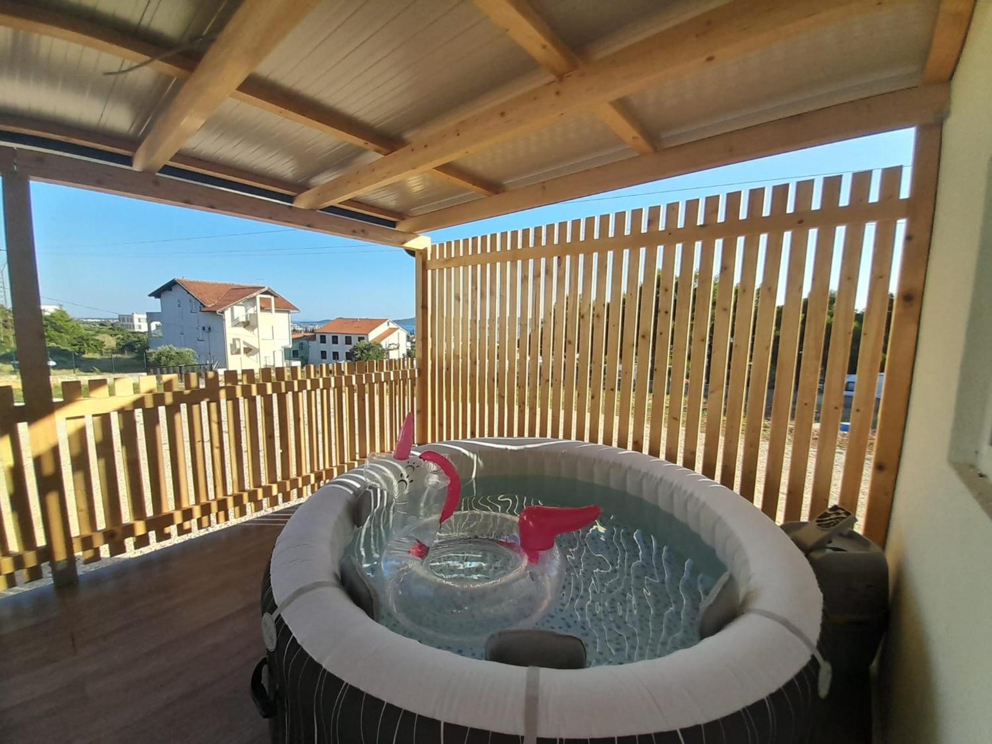 Tiny House Lily With Jacuzzi Appartamento *